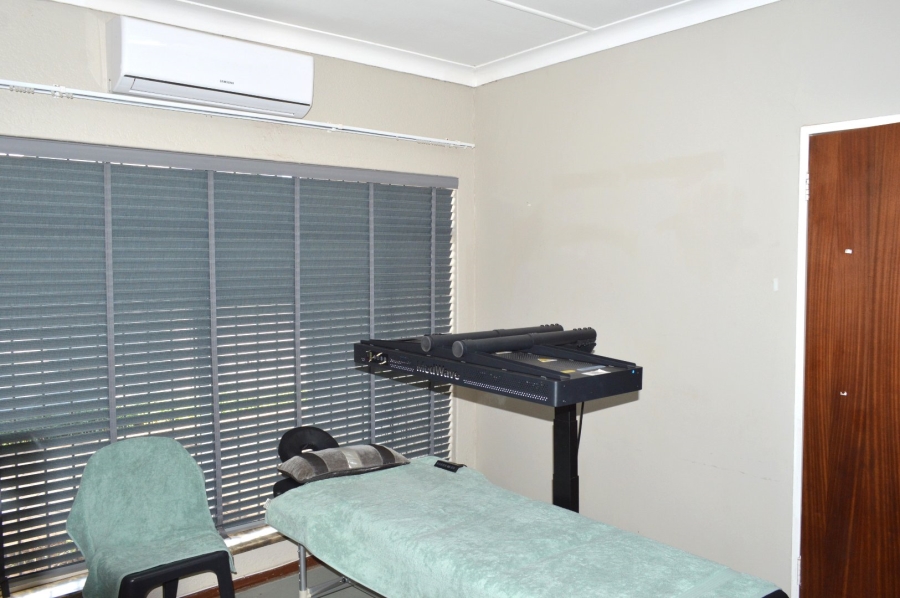 4 Bedroom Property for Sale in Flimieda North West